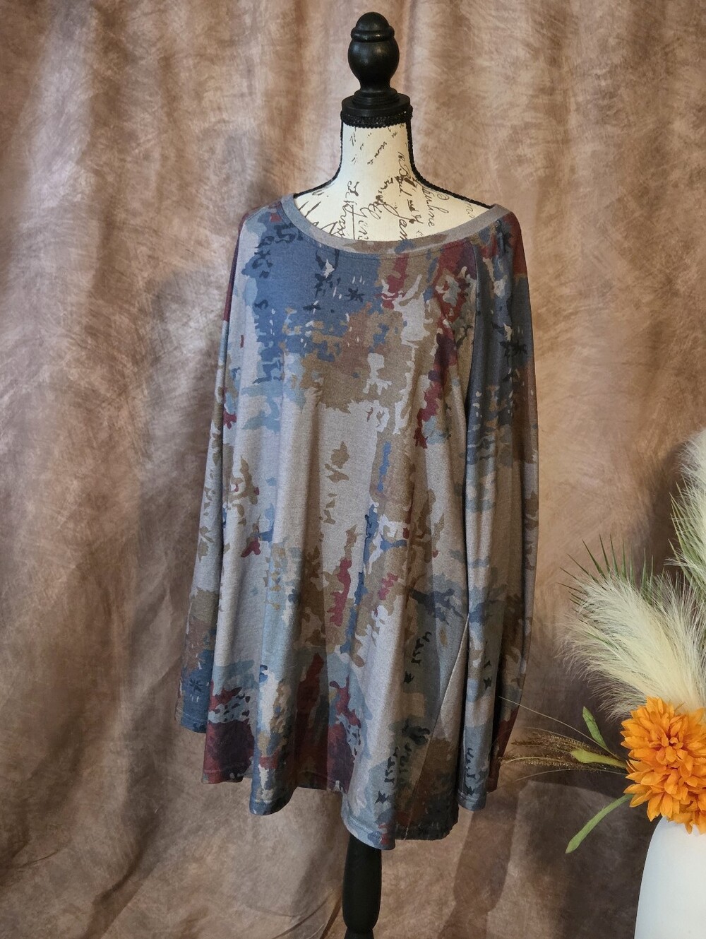 SHEILAY 3XL Abstract Print Long Sleeve Swing Tunic Top